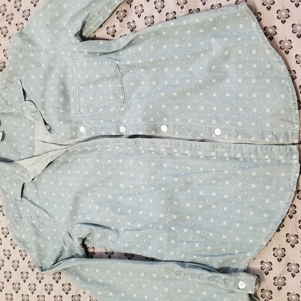 Button up - Picture 2 of 2